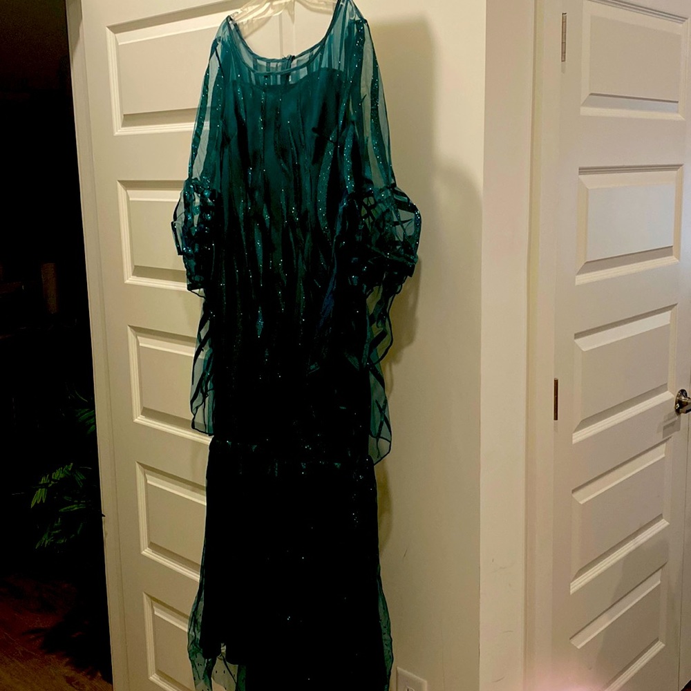 Beautiful bell sleeve